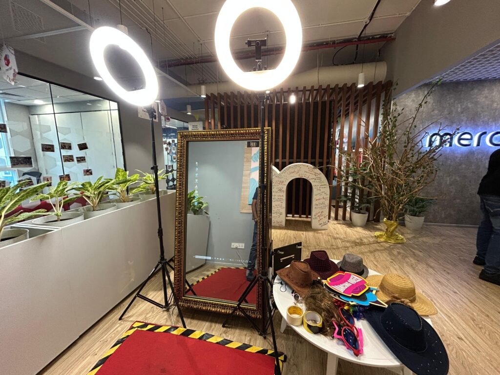 Magic Mirror Photo Booth
